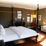 Hotel Manoir De Lebioles