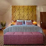 Manoir De Lebioles Hotel