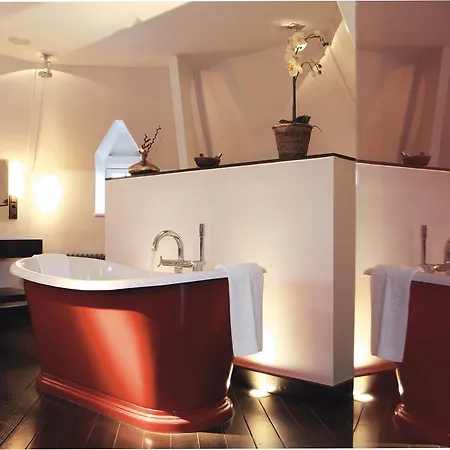 Hotel Manoir De Lebioles 5*