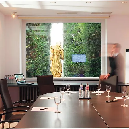 Manoir De Lebioles Hotel