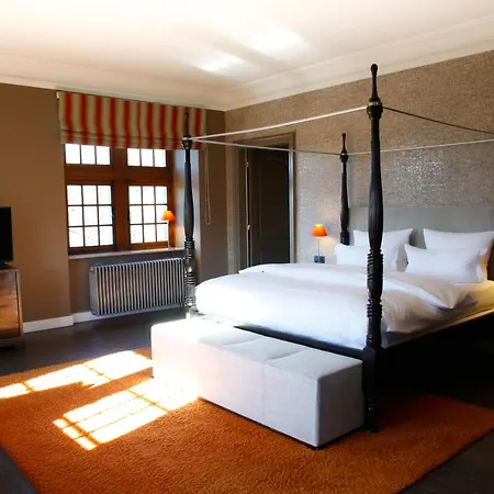 Manoir De Lebioles فندق 5*