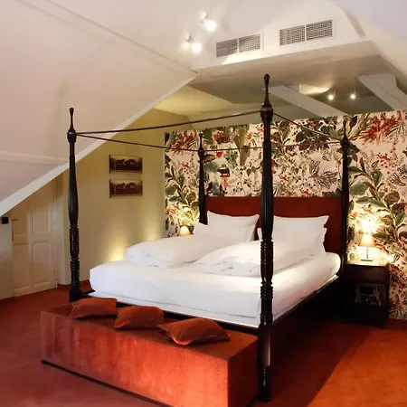 Manoir De Lebioles فندق سبا
