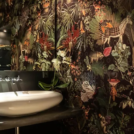 Hotel Manoir De Lebioles