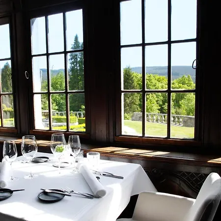 Manoir De Lebioles فندق