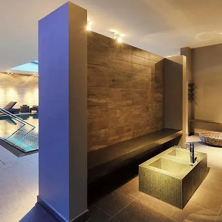 Manoir De Lebioles Hotel