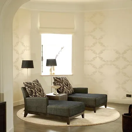 فندق Manoir De Lebioles 5*