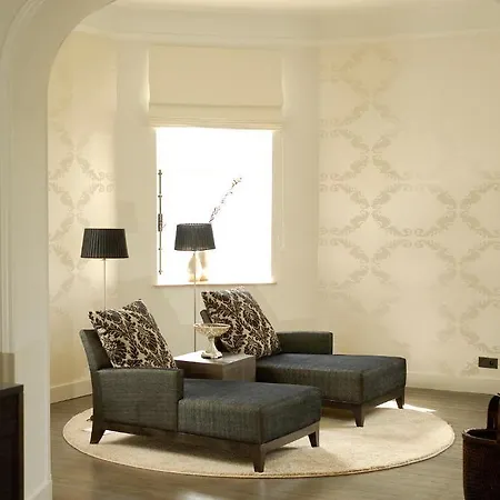 Hotel Manoir De Lebioles 5*