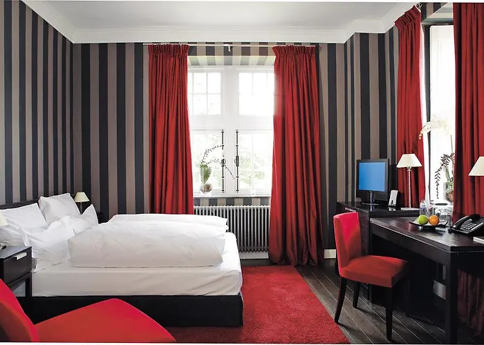 Hotel Manoir De Lebioles 5*