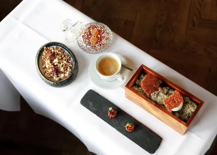 Hotel Manoir De Lebioles 5*