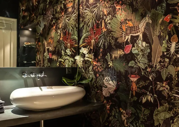 Hotel Manoir De Lebioles