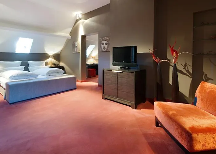 Hotel Manoir De Lebioles 5*