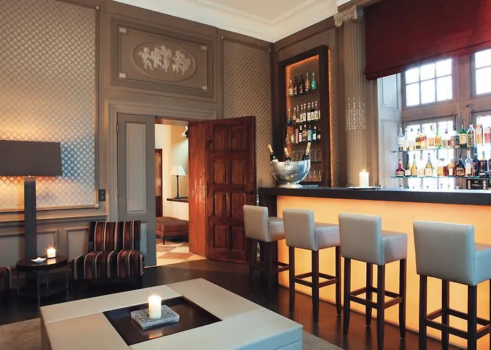 Hotel Manoir De Lebioles